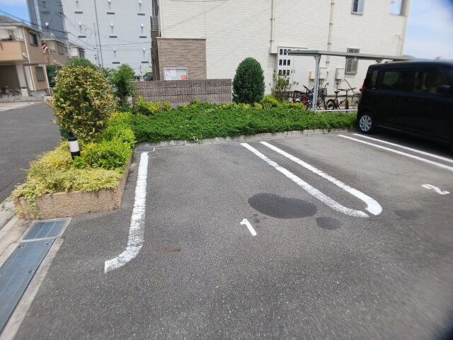 14/20 駐車場