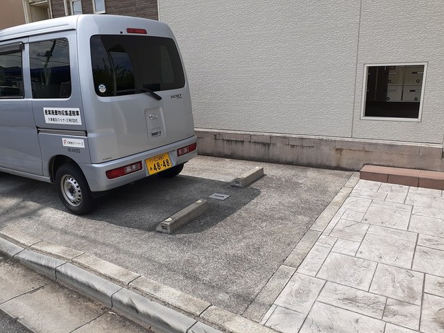 2/10 駐車場