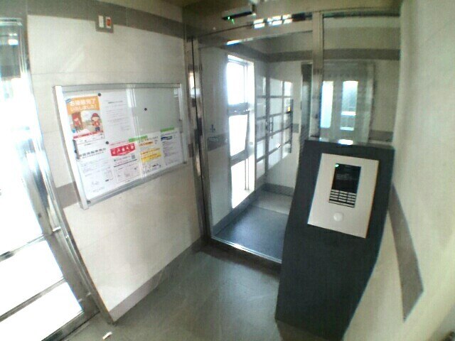 14/19 エントランス