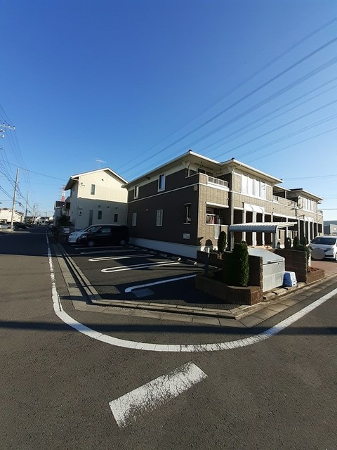 14/20 駐車場