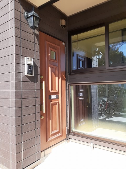 13/23 エントランス