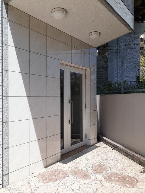 2/10 エントランス