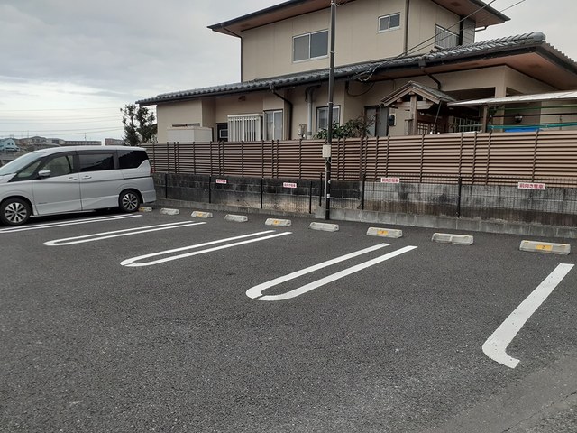 2/8 駐車場