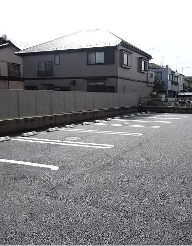 14/20 駐車場