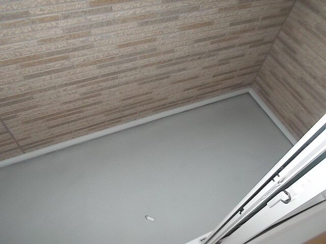 13/23 バルコニー