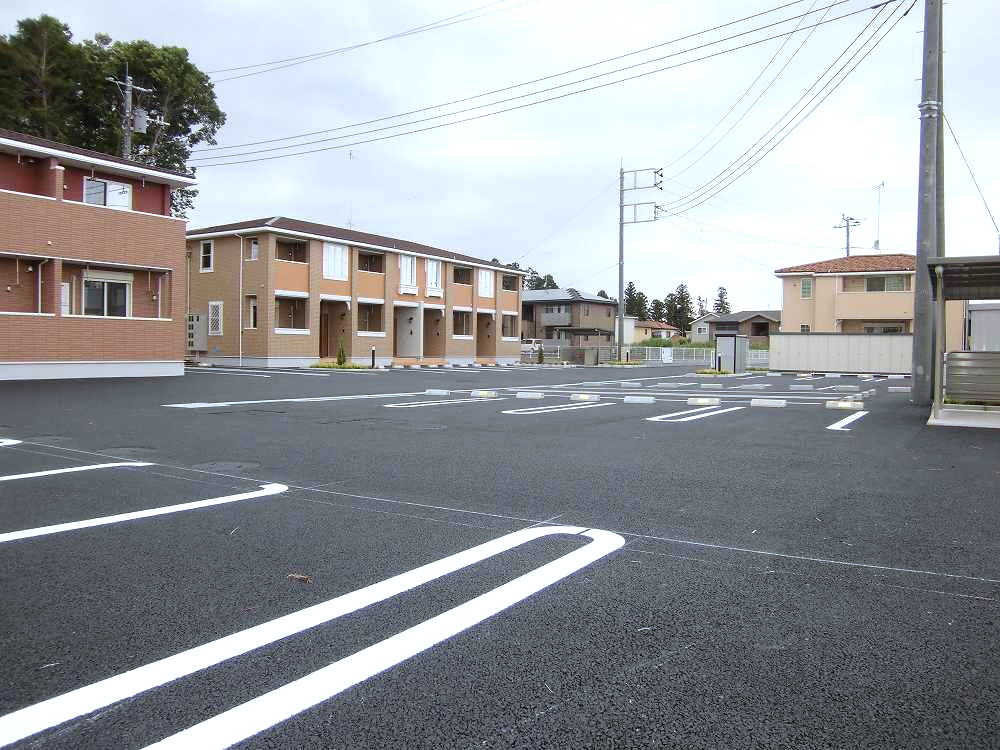 14/20 駐車場