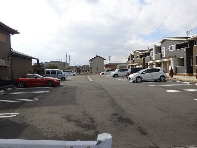 14/20 駐車場