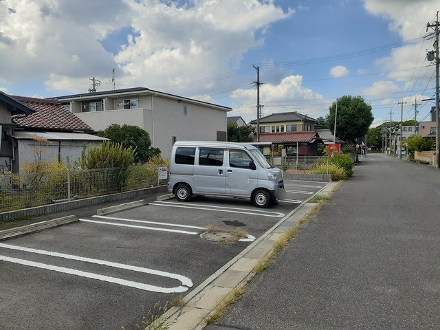14/19 駐車場