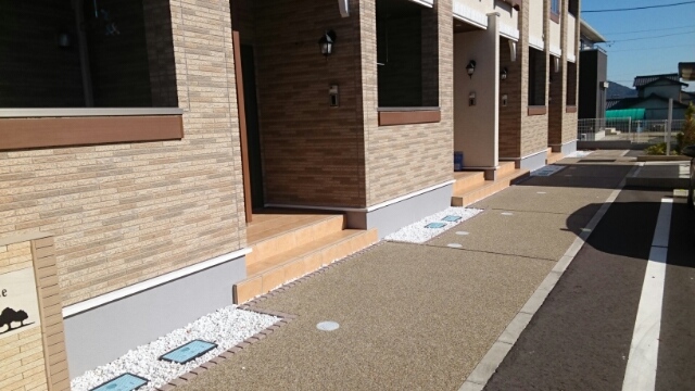 13/20 エントランス