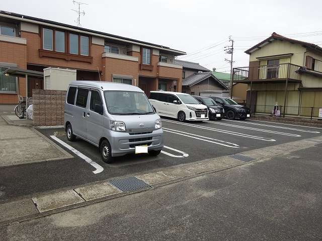 14/19 駐車場