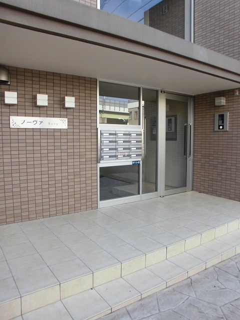 14/20 エントランス