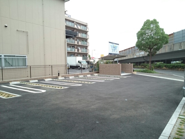 14/20 駐車場