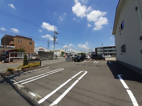 ディア　グレイス駐車場