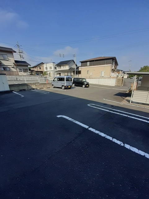 14/20 駐車場