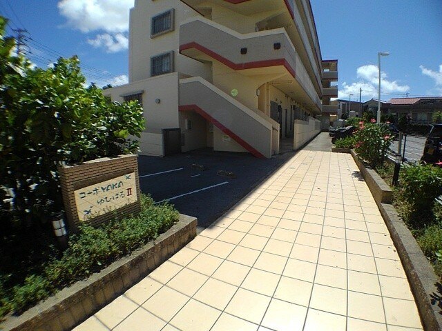 18/24 エントランス