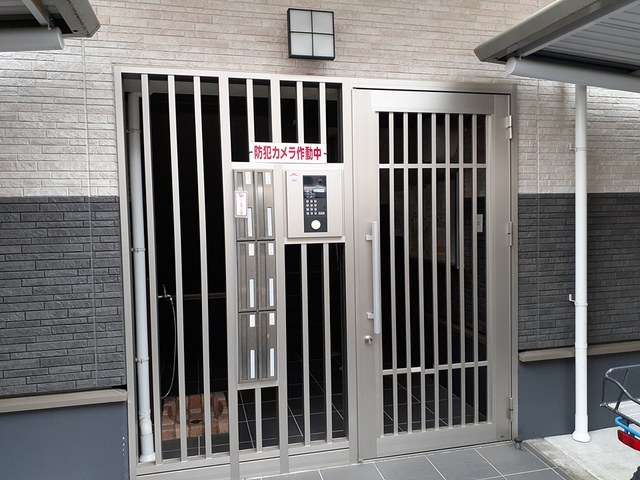 14/20 エントランス