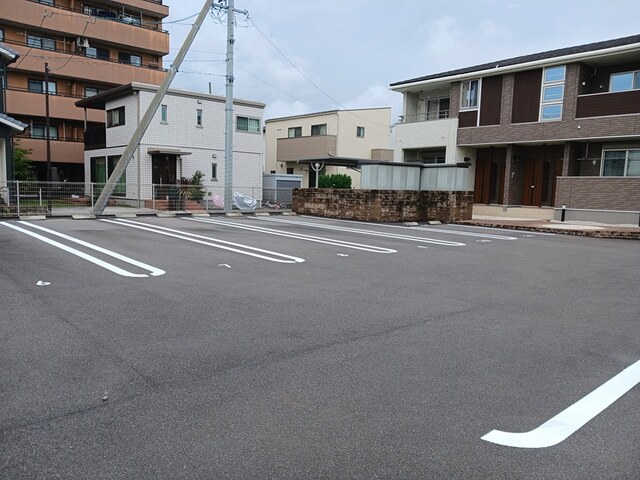 14/21 駐車場