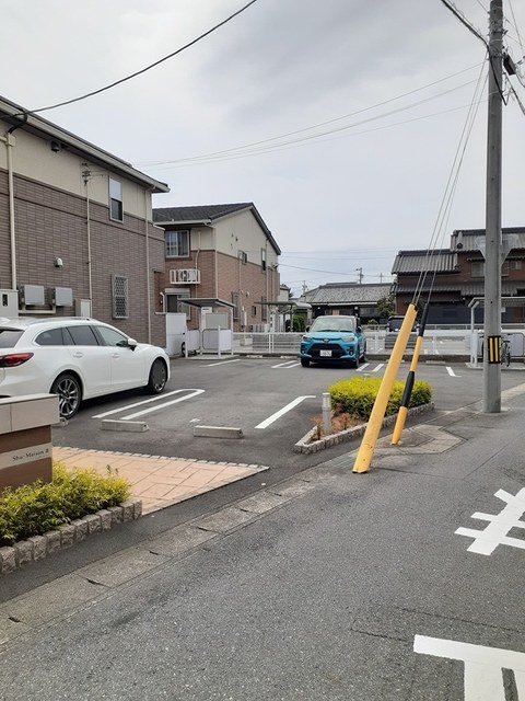14/23 駐車場