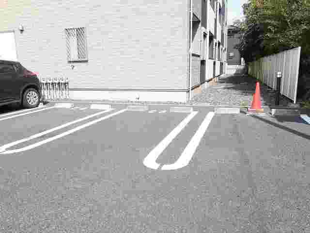14/20 駐車場