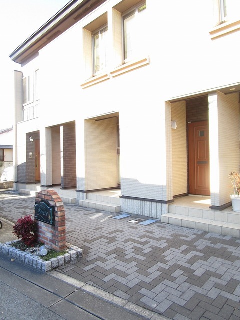 14/20 エントランス