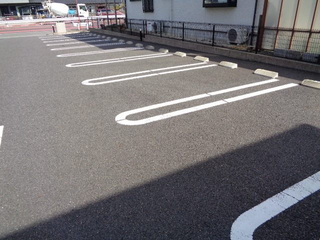 14/20 駐車場