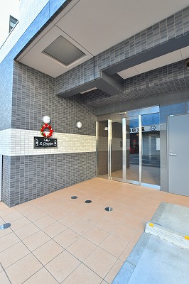 14/22 エントランス