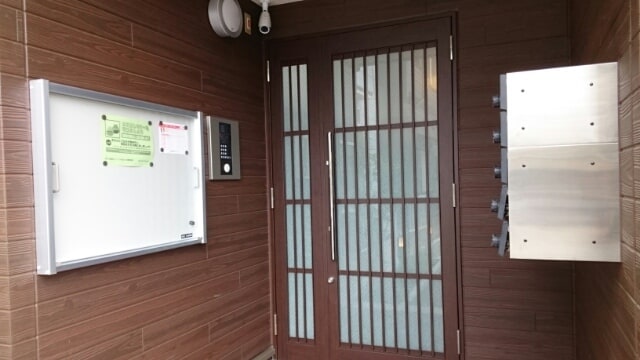 14/20 エントランス