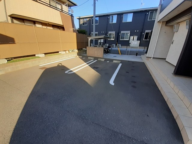 14/20 駐車場