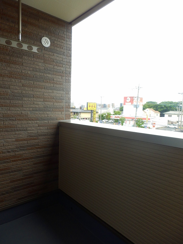 13/22 バルコニー