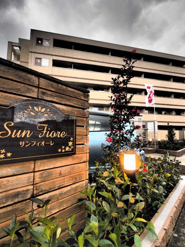 14/20 エントランス