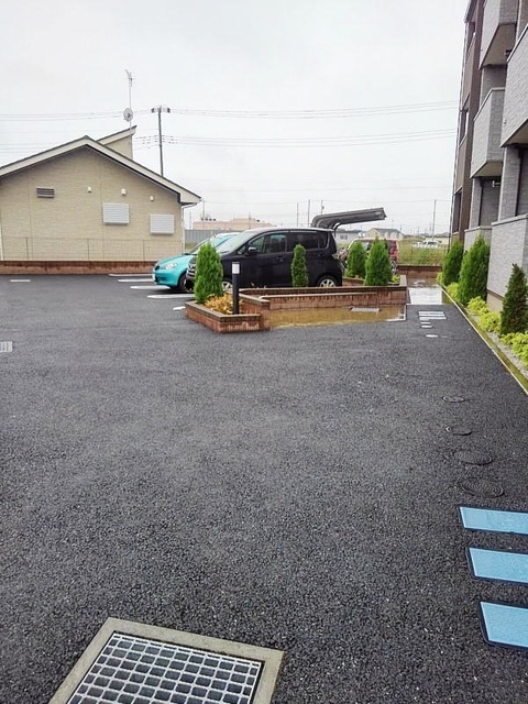 2/10 駐車場