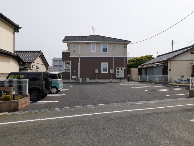 14/20 駐車場