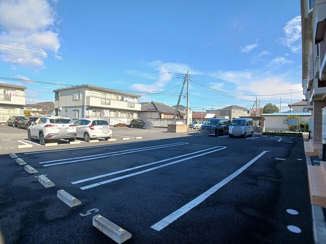 14/22 駐車場