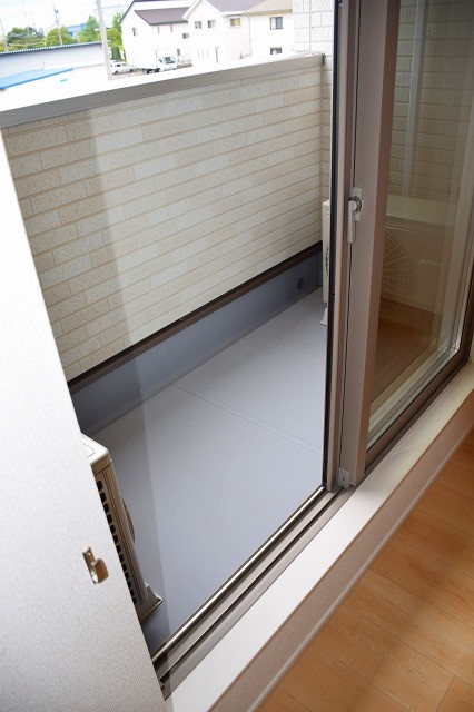 13/20 バルコニー