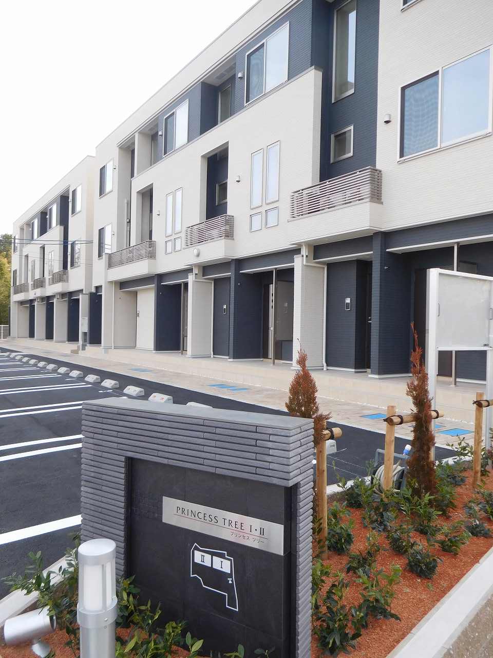 14/22 エントランス