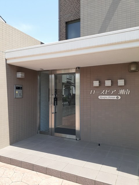 14/20 エントランス