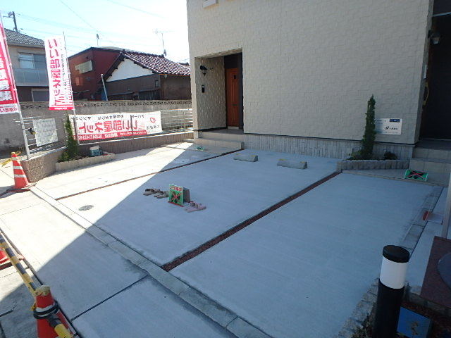 2/10 駐車場