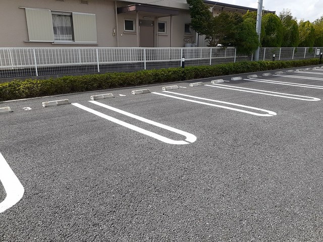 14/20 駐車場