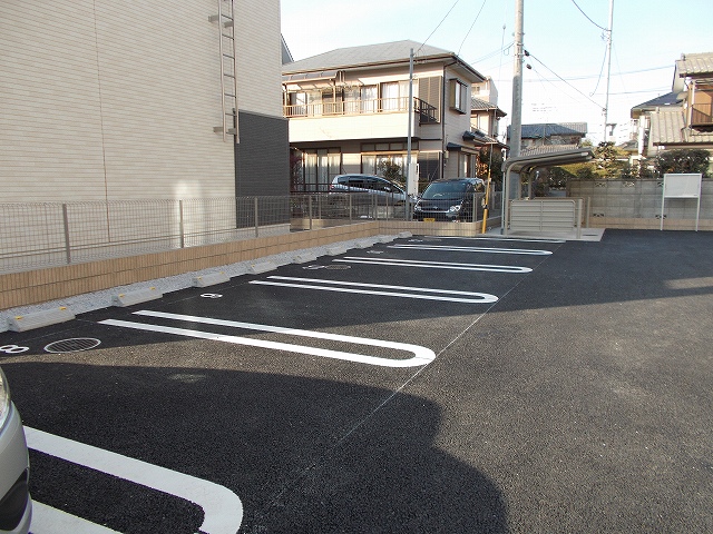 14/20 駐車場