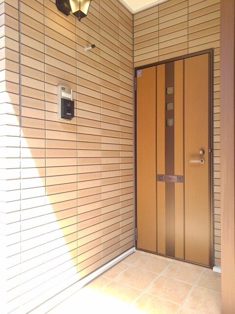 13/23 エントランス