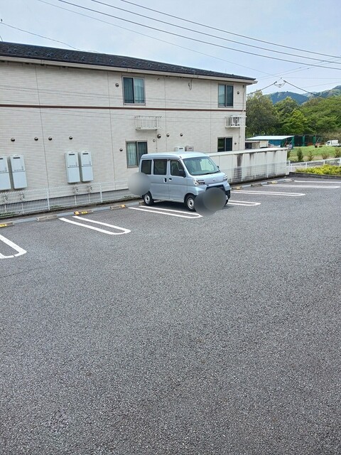 2/8 駐車場