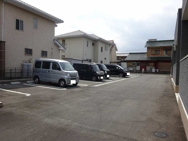 14/20 駐車場