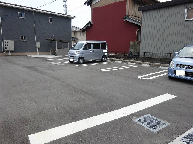 2/8 駐車場
