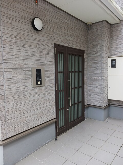 13/20 エントランス