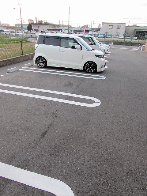 2/8 駐車場