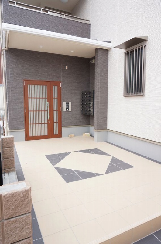 13/20 エントランス