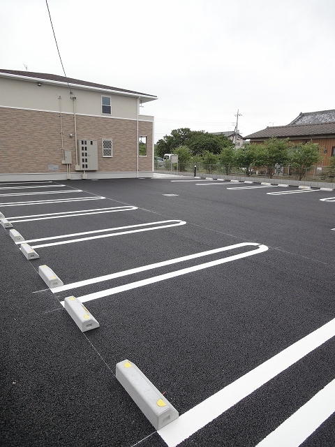 14/23 駐車場