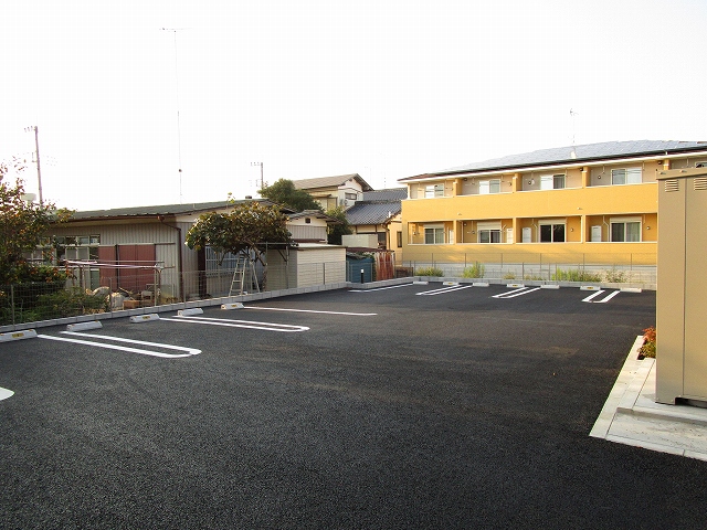 14/20 駐車場