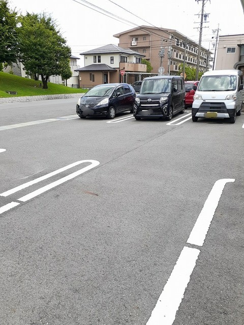 14/17 駐車場