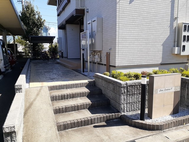 14/21 エントランス